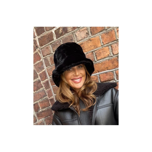 Endless Pelshatt Bøttehatter Sort