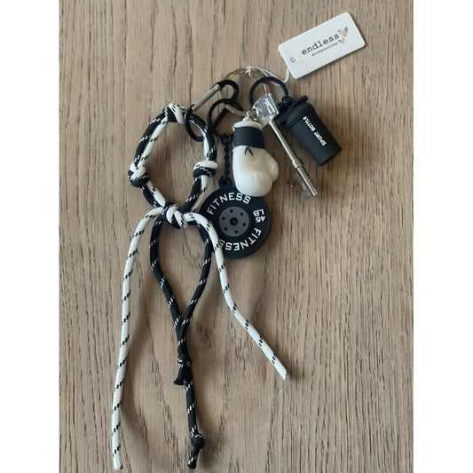 Endless Bag charm Veskepynt Sort Hvit