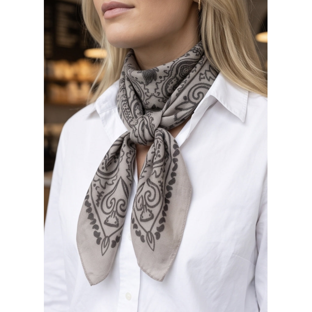 Endless Manipur scarf Skjerf Beige