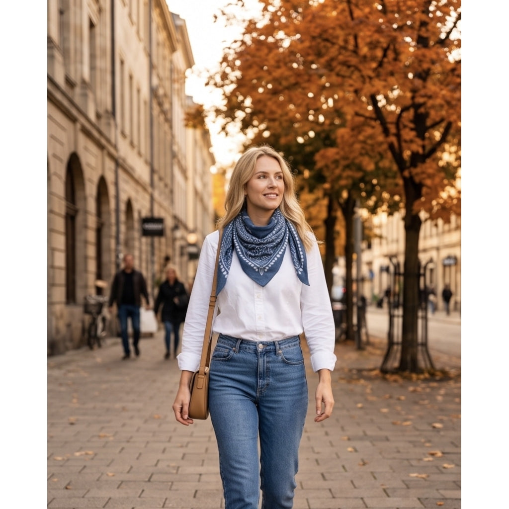 Endless Manipur scarf Skjerf Blå