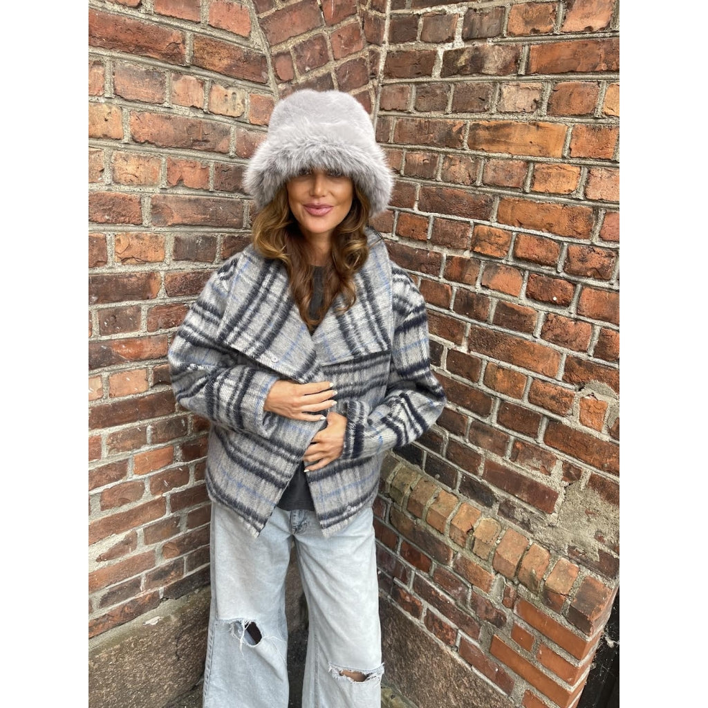 Endless Pelshatt Bøttehatter Lys grå