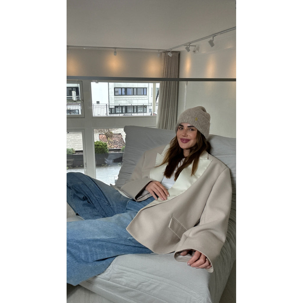 Endless by Benedicthe Lue Luer Sand